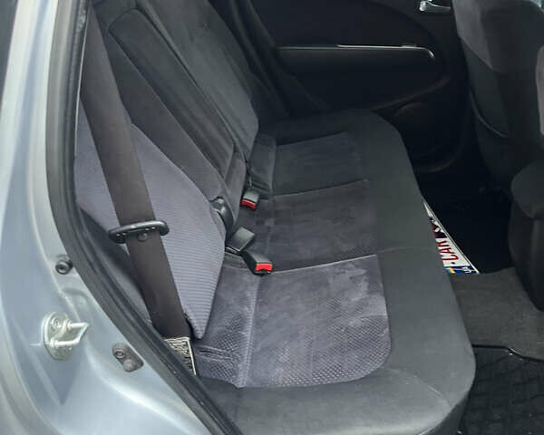 Серый Мицубиси Аутлендер, объемом двигателя 2.38 л и пробегом 180 тыс. км за 6000 $, фото 25 на Automoto.ua