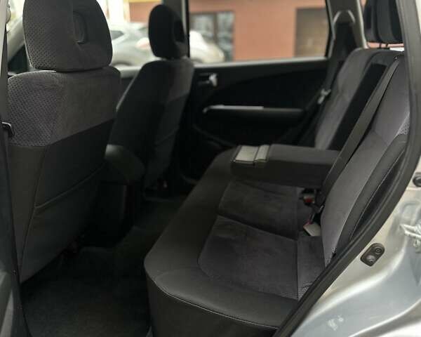 Сірий Міцубісі Аутлендер, об'ємом двигуна 2.4 л та пробігом 98 тис. км за 7199 $, фото 70 на Automoto.ua