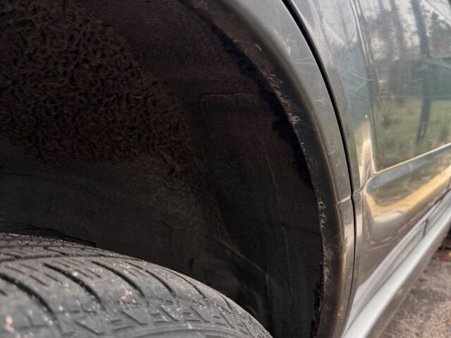 Сірий Міцубісі Аутлендер, об'ємом двигуна 2 л та пробігом 310 тис. км за 5200 $, фото 6 на Automoto.ua