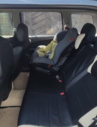 Сірий Міцубісі Аутлендер, об'ємом двигуна 2.38 л та пробігом 204 тис. км за 6500 $, фото 2 на Automoto.ua