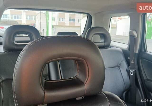 Серый Мицубиси Аутлендер, объемом двигателя 2.38 л и пробегом 600 тыс. км за 5700 $, фото 4 на Automoto.ua