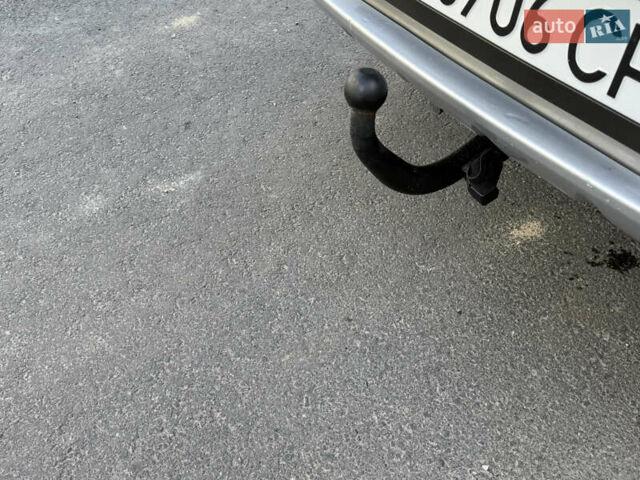 Сірий Міцубісі Аутлендер, об'ємом двигуна 2 л та пробігом 235 тис. км за 5200 $, фото 20 на Automoto.ua