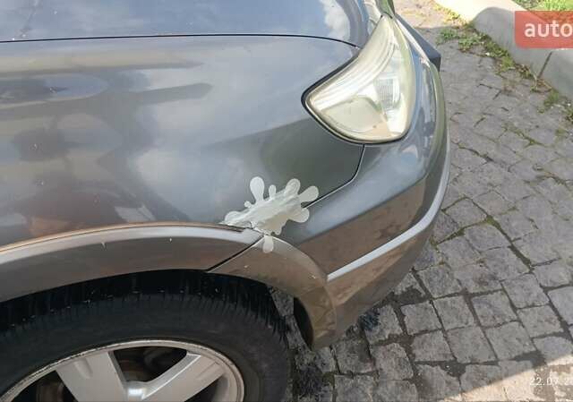 Серый Мицубиси Аутлендер, объемом двигателя 2.38 л и пробегом 600 тыс. км за 5700 $, фото 13 на Automoto.ua