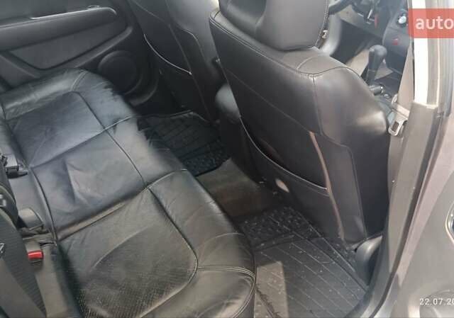 Серый Мицубиси Аутлендер, объемом двигателя 2.38 л и пробегом 600 тыс. км за 5700 $, фото 11 на Automoto.ua