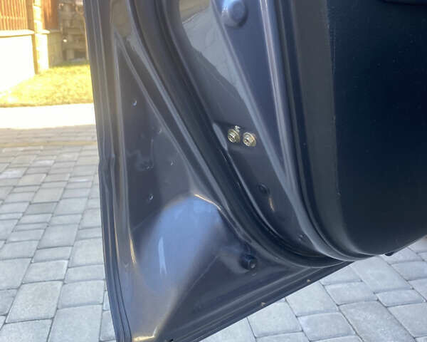 Серый Мицубиси Аутлендер, объемом двигателя 2.38 л и пробегом 199 тыс. км за 7000 $, фото 17 на Automoto.ua