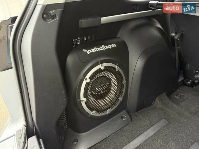 Сірий Міцубісі Аутлендер, об'ємом двигуна 3 л та пробігом 195 тис. км за 9999 $, фото 29 на Automoto.ua