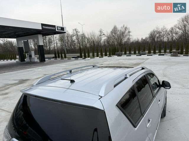 Серый Мицубиси Аутлендер, объемом двигателя 2 л и пробегом 299 тыс. км за 7750 $, фото 41 на Automoto.ua