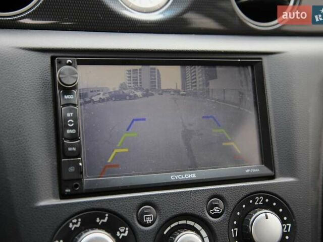 Серый Мицубиси Аутлендер, объемом двигателя 0 л и пробегом 240 тыс. км за 7200 $, фото 15 на Automoto.ua