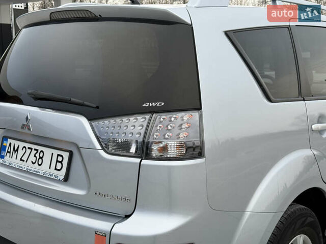 Серый Мицубиси Аутлендер, объемом двигателя 2 л и пробегом 299 тыс. км за 7750 $, фото 39 на Automoto.ua