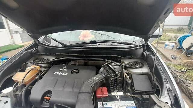 Сірий Міцубісі Аутлендер, об'ємом двигуна 1.97 л та пробігом 197 тис. км за 8999 $, фото 20 на Automoto.ua