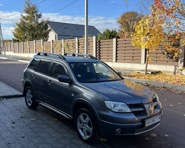 Мицубиси Аутлендер 2007 в Киеве на Automoto.ua Серый Мицубиси Аутлендер, объемом двигателя 2.4 л и пробегом 291 тыс. км за 6500 $, фото 8 на Automoto.ua