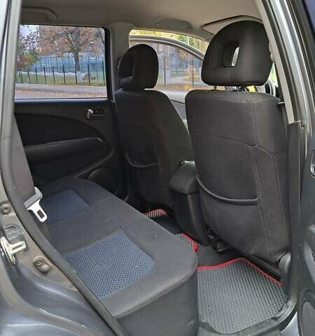 Міцубісі Аутлендер 2007 у Харкові на Automoto.ua Сірий Міцубісі Аутлендер, об'ємом двигуна 2.38 л та пробігом 283 тис. км за 6000 $, фото 9 на Automoto.ua