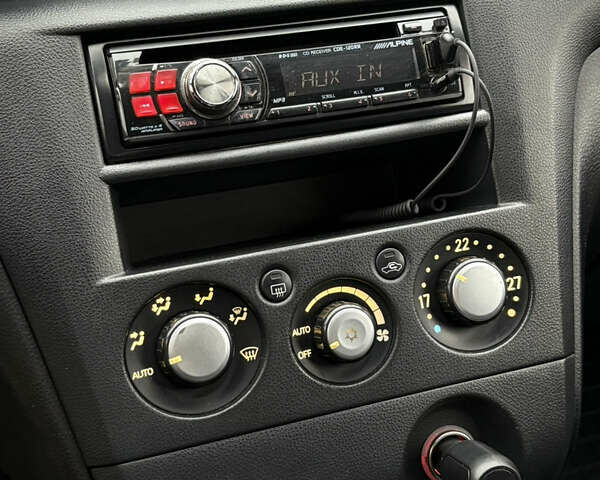 Серый Мицубиси Аутлендер, объемом двигателя 2.38 л и пробегом 238 тыс. км за 7450 $, фото 24 на Automoto.ua