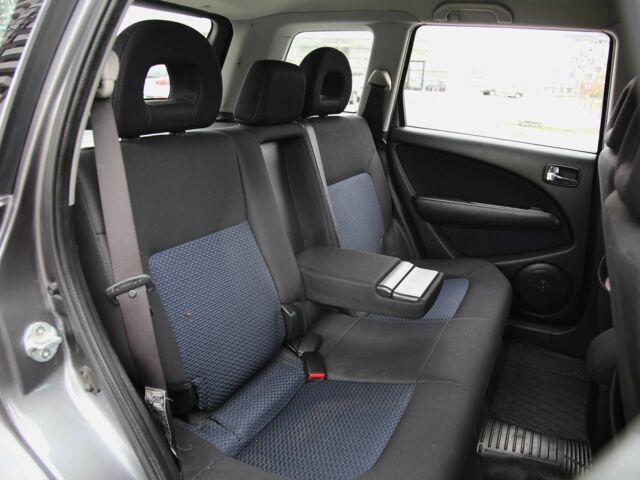 Серый Мицубиси Аутлендер, объемом двигателя 2.4 л и пробегом 240 тыс. км за 7200 $, фото 8 на Automoto.ua