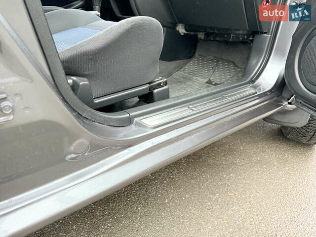 Серый Мицубиси Аутлендер, объемом двигателя 2.4 л и пробегом 240 тыс. км за 6900 $, фото 28 на Automoto.ua