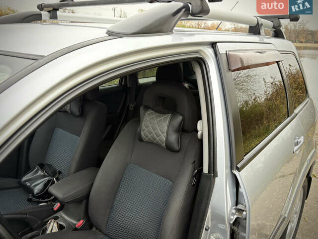 Серый Мицубиси Аутлендер, объемом двигателя 2.38 л и пробегом 238 тыс. км за 7450 $, фото 26 на Automoto.ua