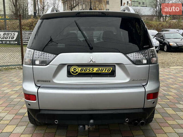 Серый Мицубиси Аутлендер, объемом двигателя 1.97 л и пробегом 310 тыс. км за 7600 $, фото 5 на Automoto.ua