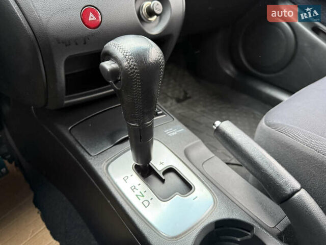 Серый Мицубиси Аутлендер, объемом двигателя 2.4 л и пробегом 240 тыс. км за 6900 $, фото 17 на Automoto.ua