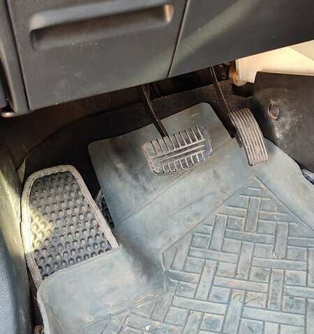 Серый Мицубиси Аутлендер, объемом двигателя 2.38 л и пробегом 189 тыс. км за 7600 $, фото 18 на Automoto.ua