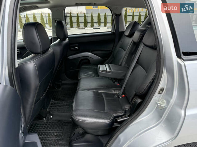 Серый Мицубиси Аутлендер, объемом двигателя 2 л и пробегом 299 тыс. км за 7750 $, фото 34 на Automoto.ua