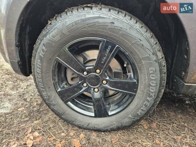 Сірий Міцубісі Аутлендер, об'ємом двигуна 3 л та пробігом 299 тис. км за 9000 $, фото 8 на Automoto.ua