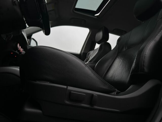 Серый Мицубиси Аутлендер, объемом двигателя 3 л и пробегом 129 тыс. км за 10500 $, фото 17 на Automoto.ua