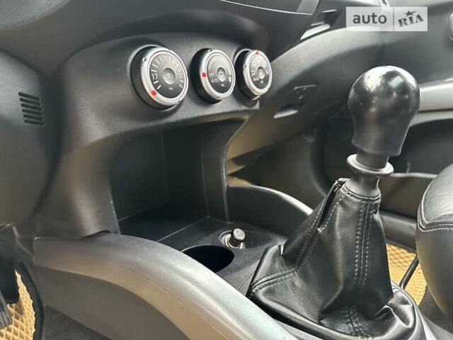 Сірий Міцубісі Аутлендер, об'ємом двигуна 0 л та пробігом 279 тис. км за 9350 $, фото 35 на Automoto.ua