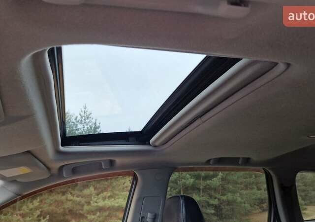 Серый Мицубиси Аутлендер, объемом двигателя 3 л и пробегом 197 тыс. км за 9500 $, фото 25 на Automoto.ua