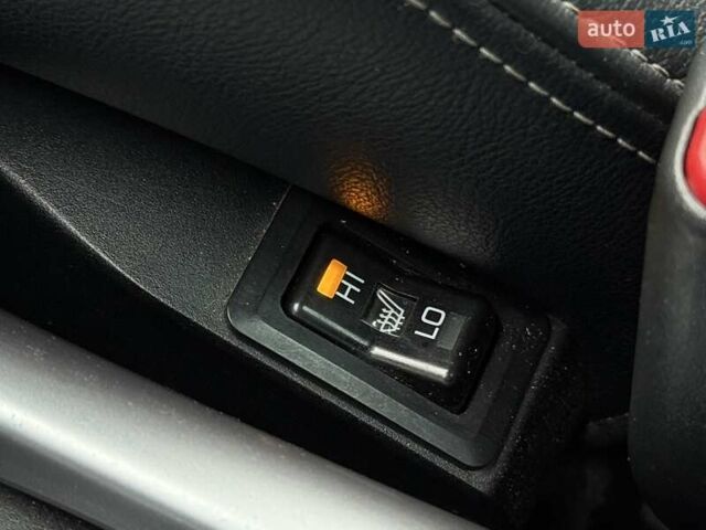 Сірий Міцубісі Аутлендер, об'ємом двигуна 3 л та пробігом 195 тис. км за 9999 $, фото 26 на Automoto.ua