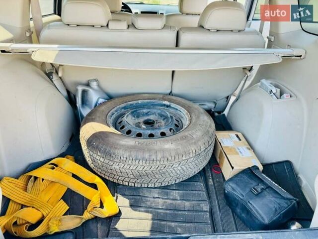 Серый Мицубиси Аутлендер, объемом двигателя 3 л и пробегом 188 тыс. км за 10000 $, фото 15 на Automoto.ua