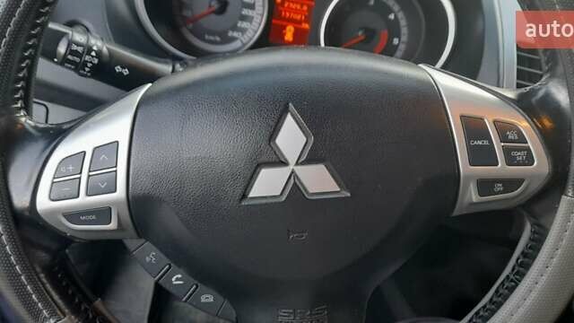 Сірий Міцубісі Аутлендер, об'ємом двигуна 1.97 л та пробігом 197 тис. км за 8999 $, фото 5 на Automoto.ua