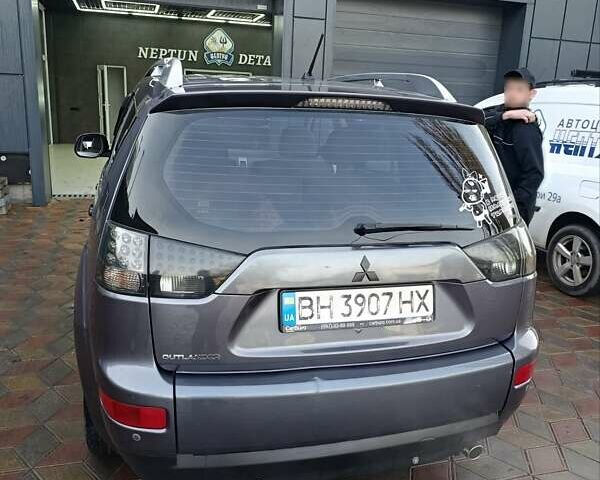 Сірий Міцубісі Аутлендер, об'ємом двигуна 2.36 л та пробігом 214 тис. км за 8500 $, фото 14 на Automoto.ua
