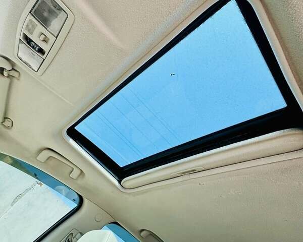 Серый Мицубиси Аутлендер, объемом двигателя 3 л и пробегом 188 тыс. км за 10000 $, фото 28 на Automoto.ua