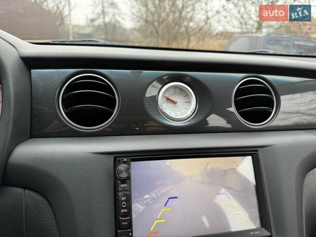 Серый Мицубиси Аутлендер, объемом двигателя 2.4 л и пробегом 240 тыс. км за 6900 $, фото 15 на Automoto.ua