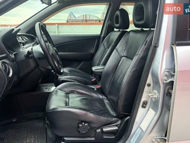 Серый Мицубиси Аутлендер, объемом двигателя 2.38 л и пробегом 245 тыс. км за 5590 $, фото 8 на Automoto.ua