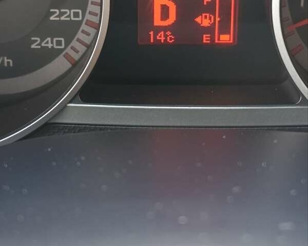 Сірий Міцубісі Аутлендер, об'ємом двигуна 2.36 л та пробігом 214 тис. км за 8500 $, фото 15 на Automoto.ua