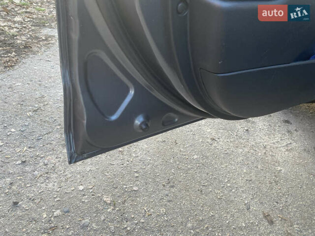 Серый Мицубиси Аутлендер, объемом двигателя 1.97 л и пробегом 257 тыс. км за 9000 $, фото 19 на Automoto.ua