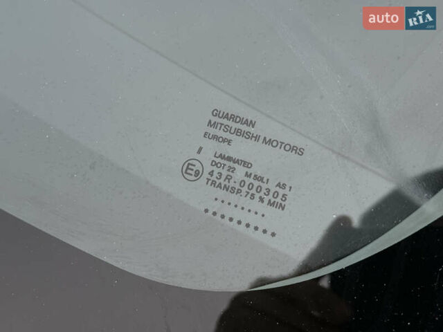 Серый Мицубиси Аутлендер, объемом двигателя 2 л и пробегом 299 тыс. км за 7750 $, фото 12 на Automoto.ua