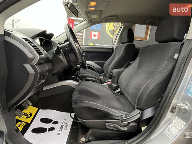 Серый Мицубиси Аутлендер, объемом двигателя 1.97 л и пробегом 310 тыс. км за 7600 $, фото 14 на Automoto.ua