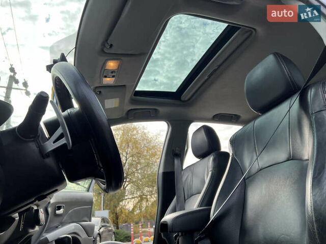 Серый Мицубиси Аутлендер, объемом двигателя 3 л и пробегом 277 тыс. км за 7999 $, фото 22 на Automoto.ua