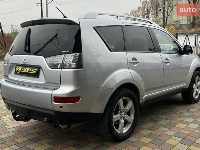 Серый Мицубиси Аутлендер, объемом двигателя 1.97 л и пробегом 310 тыс. км за 7600 $, фото 6 на Automoto.ua
