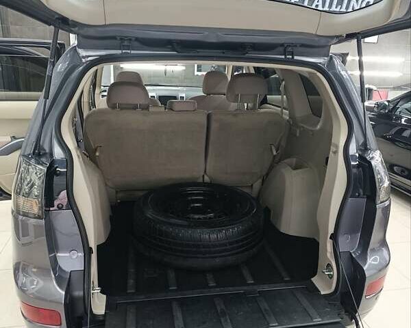 Сірий Міцубісі Аутлендер, об'ємом двигуна 2.36 л та пробігом 214 тис. км за 8500 $, фото 8 на Automoto.ua