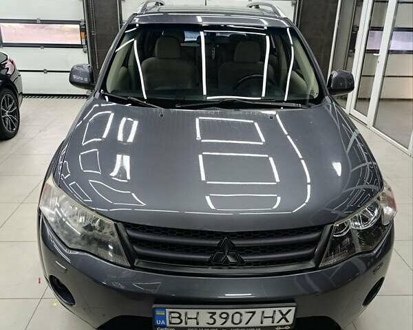 Сірий Міцубісі Аутлендер, об'ємом двигуна 2.36 л та пробігом 214 тис. км за 8500 $, фото 1 на Automoto.ua