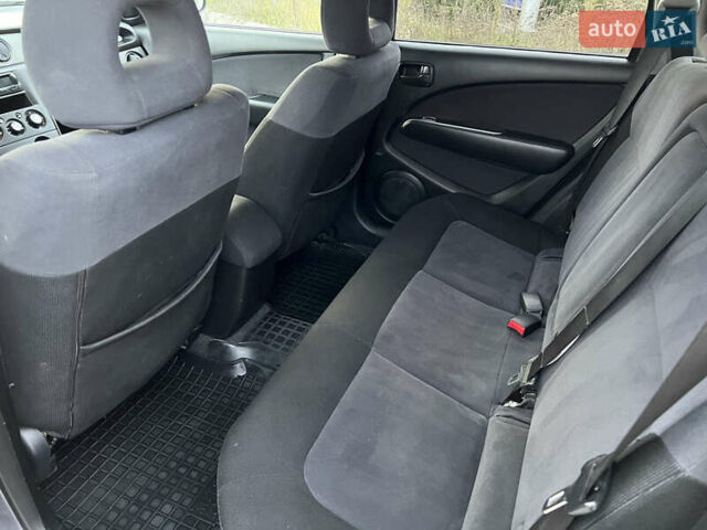 Сірий Міцубісі Аутлендер, об'ємом двигуна 2 л та пробігом 192 тис. км за 6400 $, фото 46 на Automoto.ua