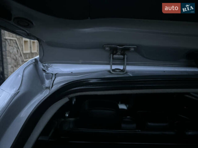 Серый Мицубиси Аутлендер, объемом двигателя 2.4 л и пробегом 236 тыс. км за 7600 $, фото 25 на Automoto.ua