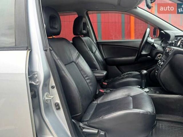 Серый Мицубиси Аутлендер, объемом двигателя 2.38 л и пробегом 245 тыс. км за 5390 $, фото 11 на Automoto.ua