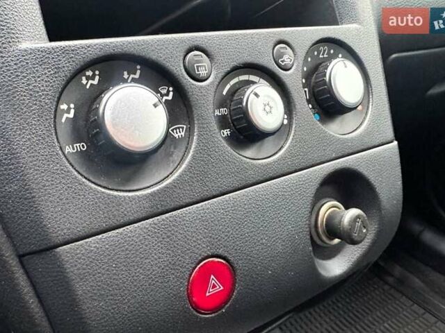 Серый Мицубиси Аутлендер, объемом двигателя 2.4 л и пробегом 245 тыс. км за 6790 $, фото 20 на Automoto.ua