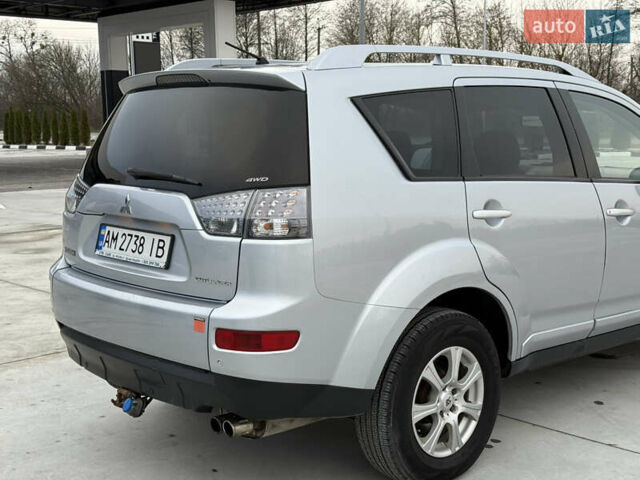 Серый Мицубиси Аутлендер, объемом двигателя 2 л и пробегом 299 тыс. км за 7750 $, фото 40 на Automoto.ua