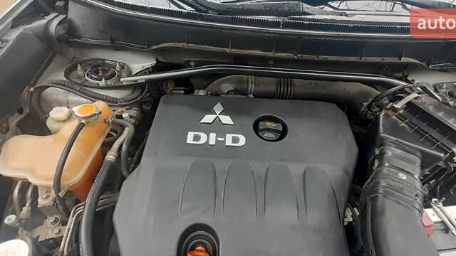 Сірий Міцубісі Аутлендер, об'ємом двигуна 1.97 л та пробігом 197 тис. км за 8999 $, фото 21 на Automoto.ua