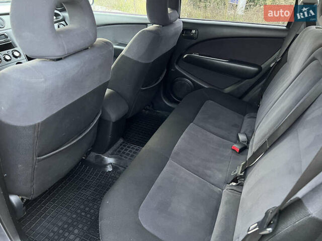 Серый Мицубиси Аутлендер, объемом двигателя 2 л и пробегом 196 тыс. км за 6450 $, фото 15 на Automoto.ua